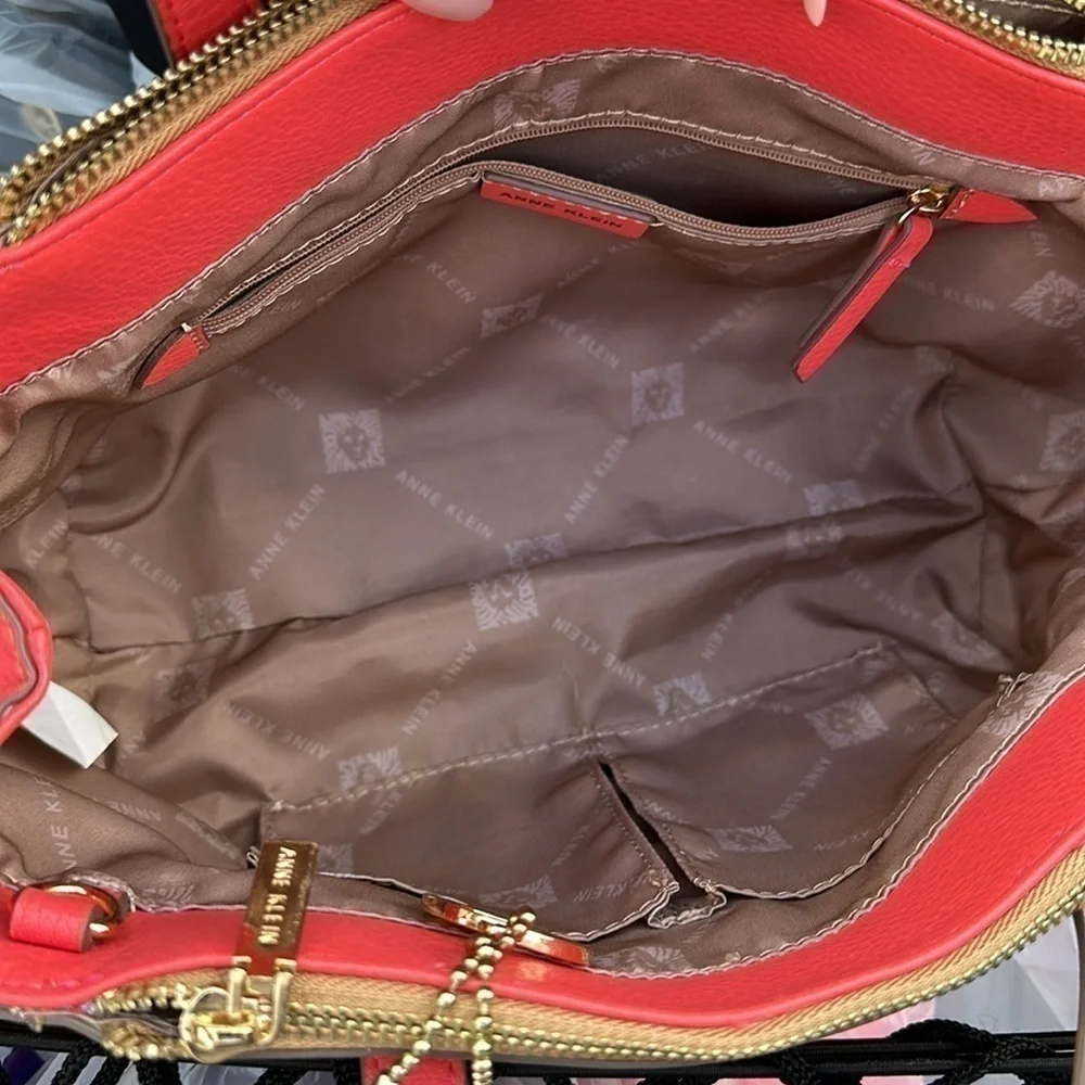 ANNE KLEIN RED FAUX LEATHER CORK METALLIC WOMENS SATCHEL HANDBAG BAG PURSE